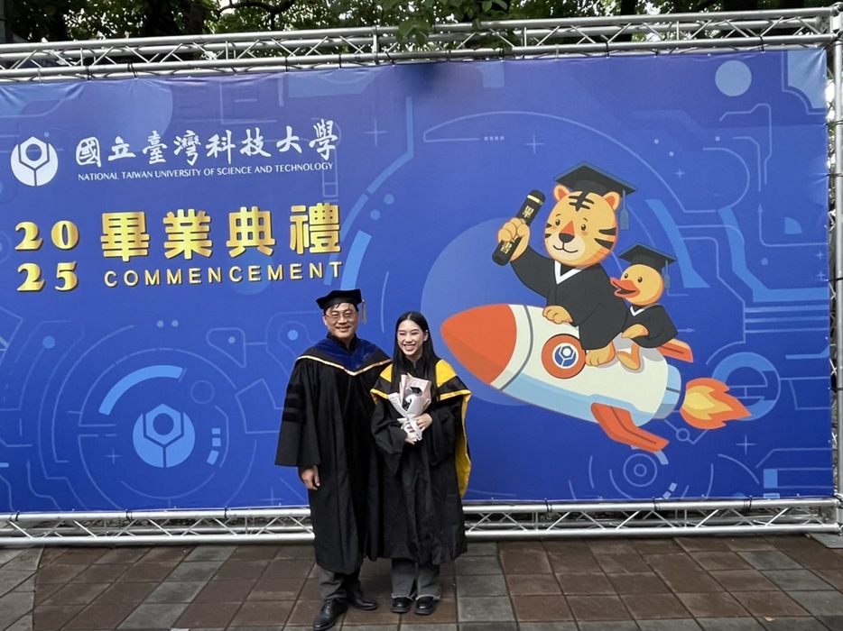 112入學畢業典禮圖片