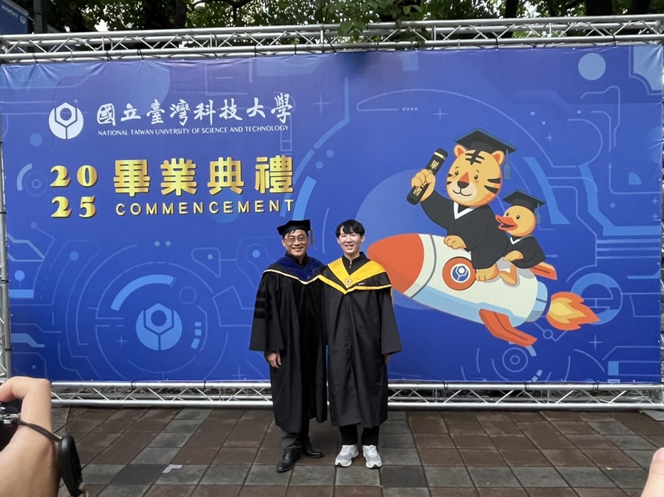112入學畢業典禮圖片