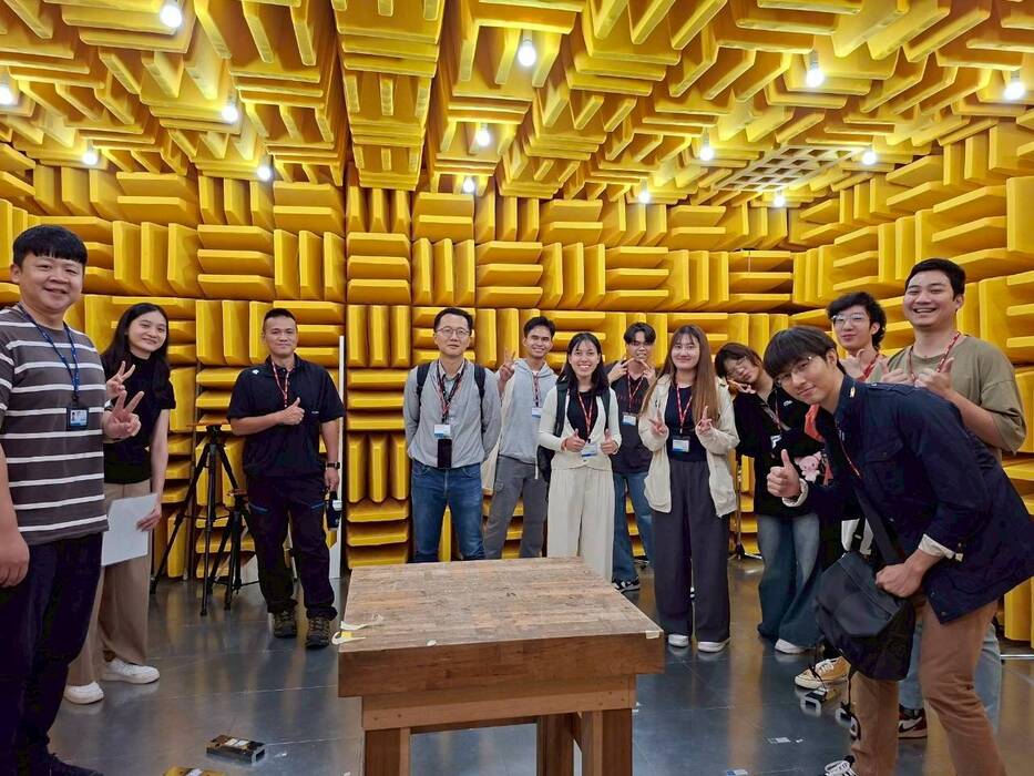 參訪台達電子圖片