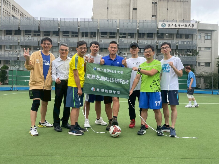 精誠盃足球賽圖片